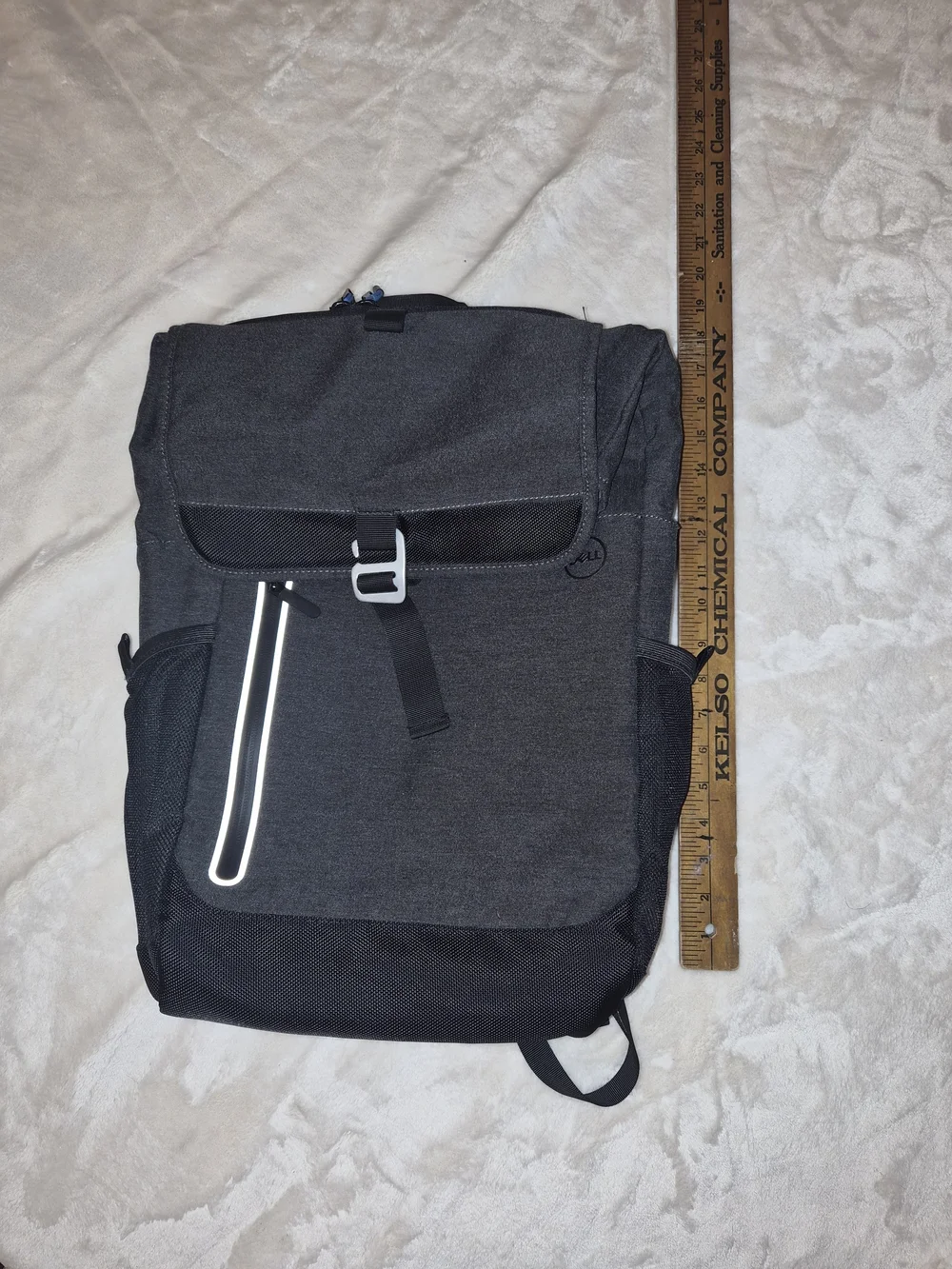 Dell RTKW3 Laptop Backpack GrayMen's Gray Casual Backpack with Reflective Accent
